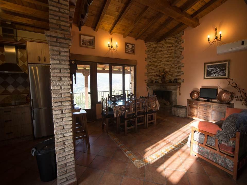 Casa Rural Apartamento Las Malpicas ナバコンセホ エクステリア 写真